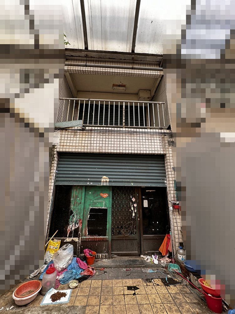 囤積整屋垃圾遭檢舉裁罰76萬 無奈孝子出面分期繳納避免垃圾屋被拍賣