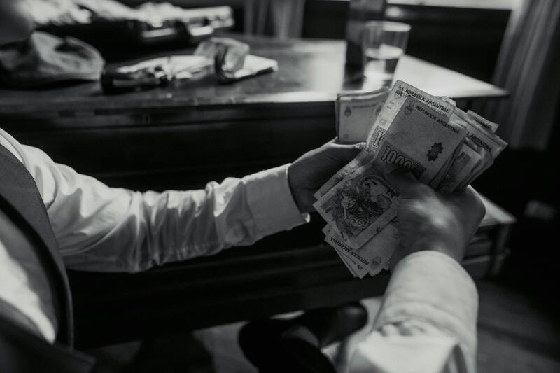 565億元的代價─我們如何成為詐騙的「理想獵物」