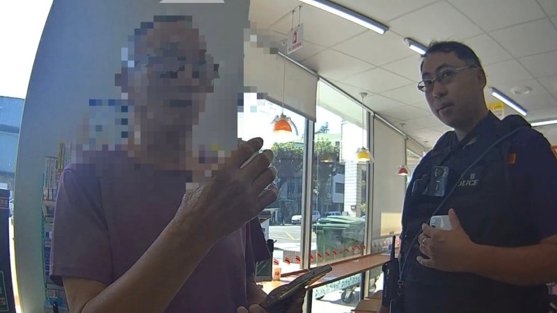 店員機警報警　前鎮警攔阻4.4萬詐騙